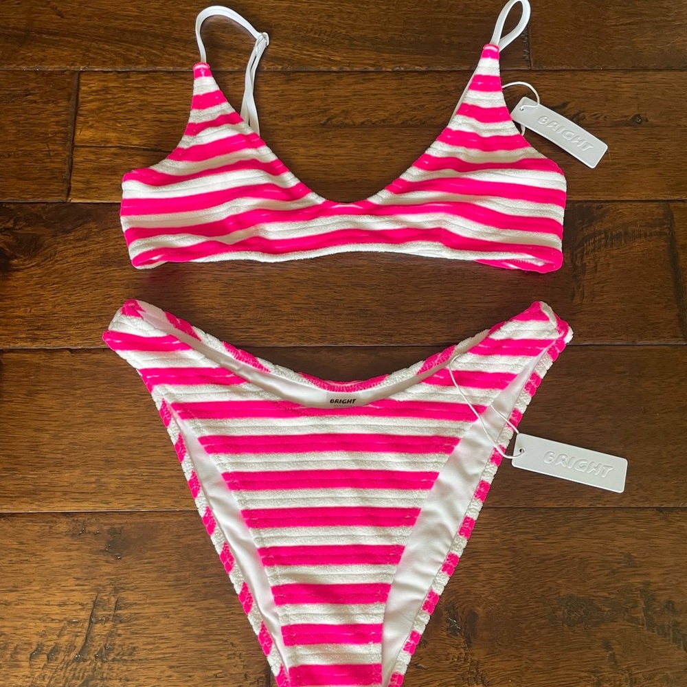 BRIGHT SWIMWEAR BIKINI SET *top and bottom size medium